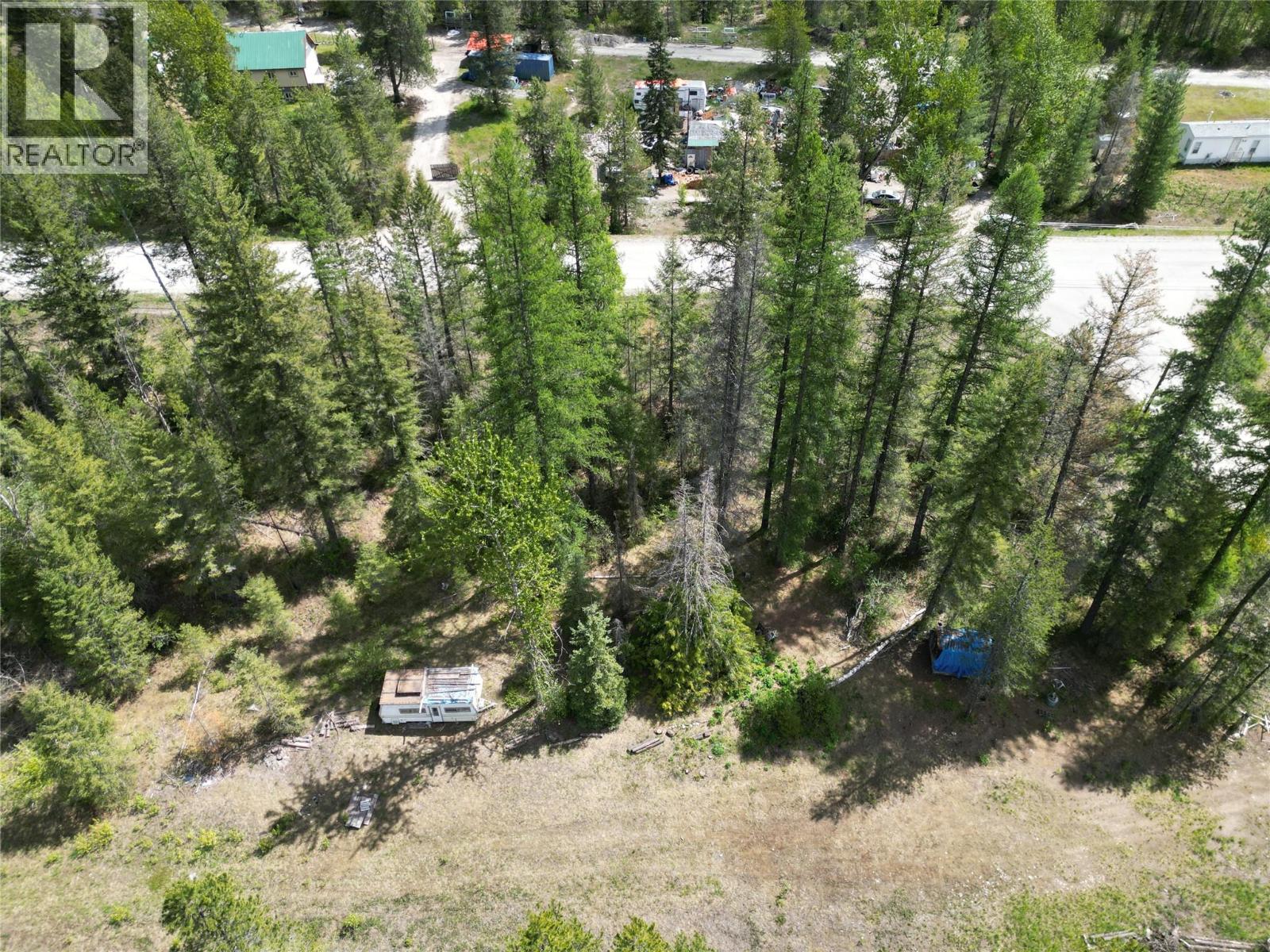 1868 Airport Road, Salmo, British Columbia  V0G 1Z0 - Photo 2 - 10387089
