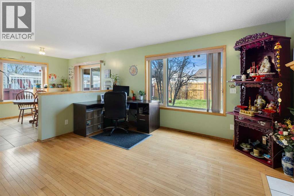 179 Erin Park Drive Se, Calgary, Alberta  T3B 3L5 - Photo 10 - A2309486