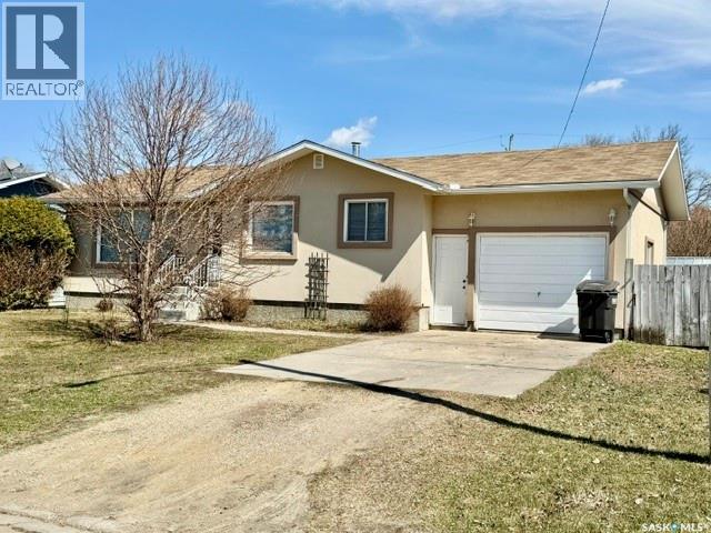 208 2nd Street Ne, Watson, Saskatchewan  S0K 4V0 - Photo 1 - SK035739