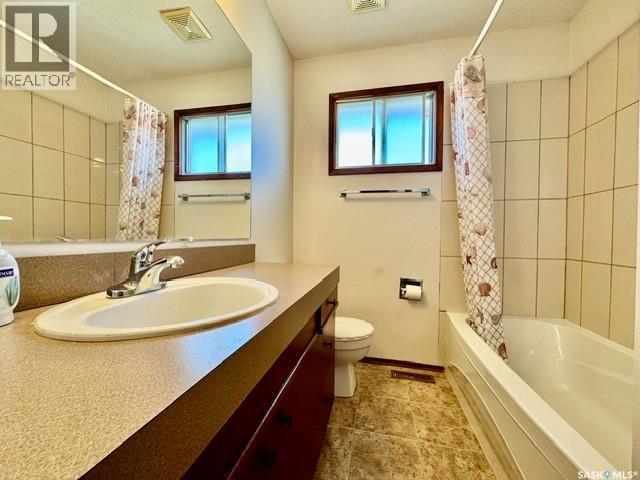 208 2nd Street Ne, Watson, Saskatchewan  S0K 4V0 - Photo 13 - SK035739