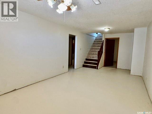208 2nd Street Ne, Watson, Saskatchewan  S0K 4V0 - Photo 14 - SK035739
