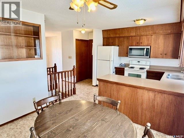 208 2nd Street Ne, Watson, Saskatchewan  S0K 4V0 - Photo 2 - SK035739