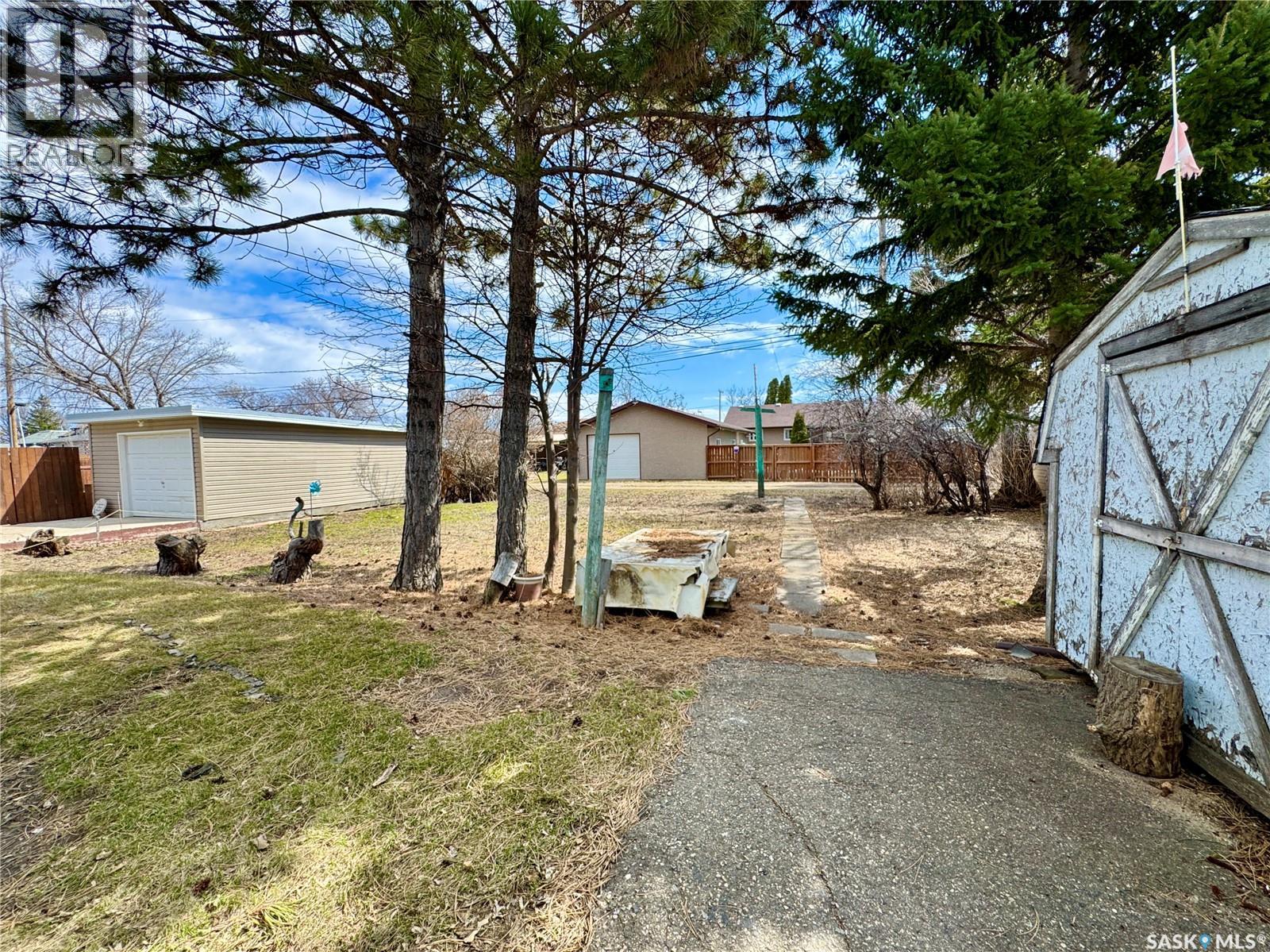 337 Third Avenue N, Yorkton, Saskatchewan  S3N 1E1 - Photo 32 - SK035674
