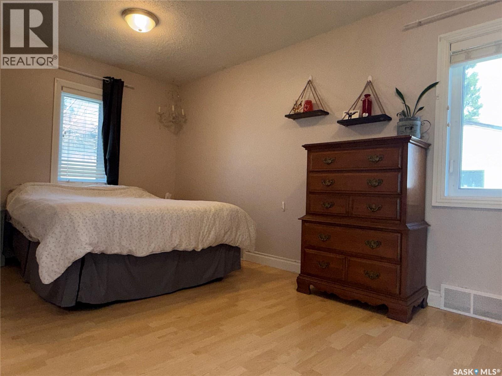 278 8th Avenue E, Melville, Saskatchewan  S0A 2P0 - Photo 10 - SK035648
