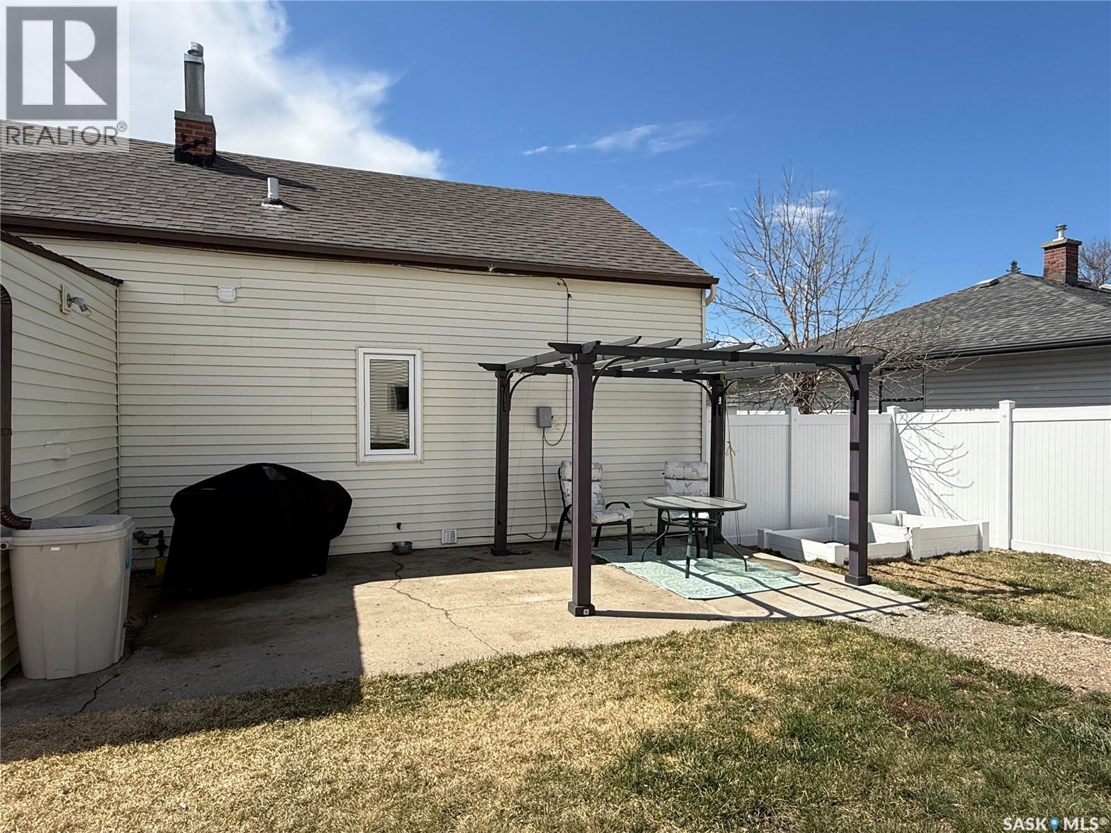 278 8th Avenue E, Melville, Saskatchewan  S0A 2P0 - Photo 36 - SK035648