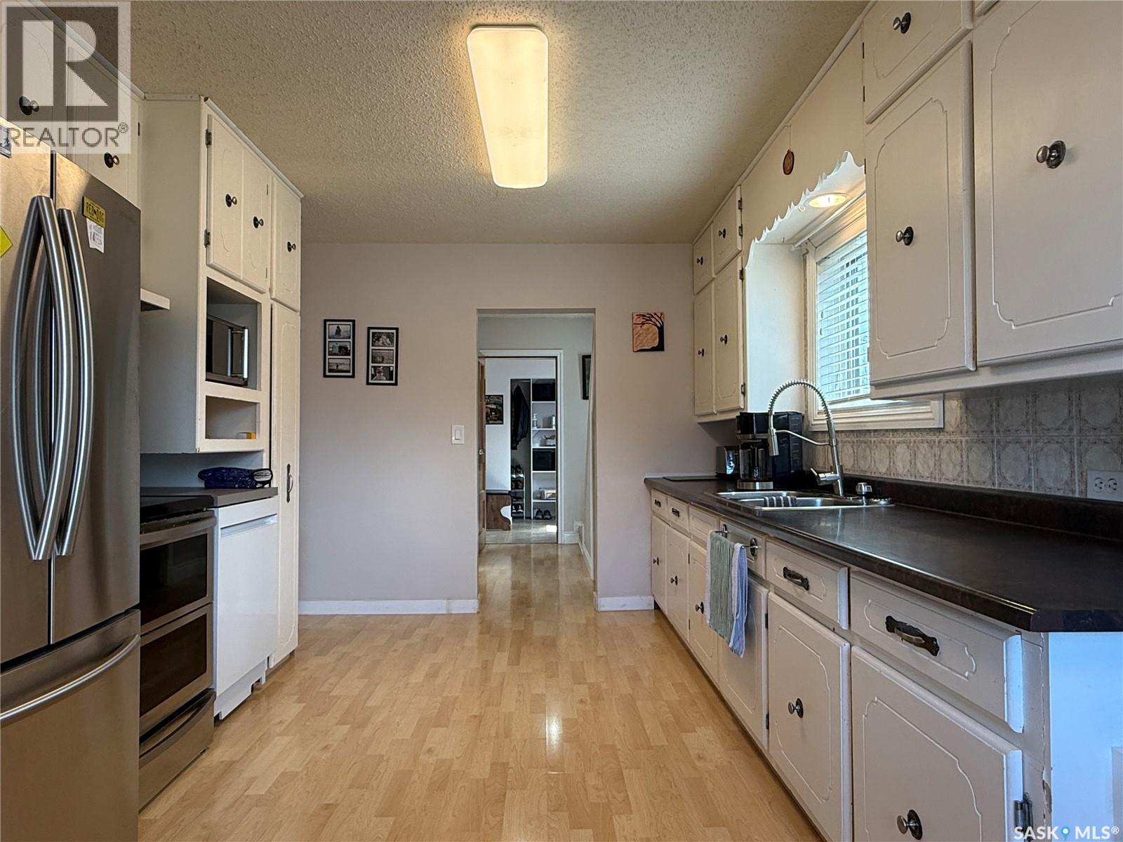 278 8th Avenue E, Melville, Saskatchewan  S0A 2P0 - Photo 8 - SK035648
