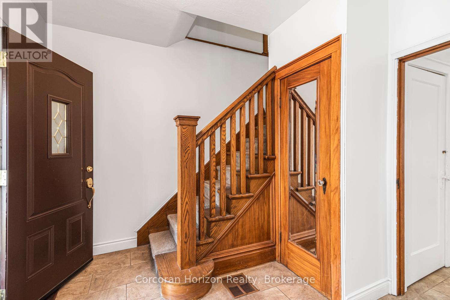 114 Weir Street N, Hamilton, Ontario  L8H 5E8 - Photo 4 - X13118808