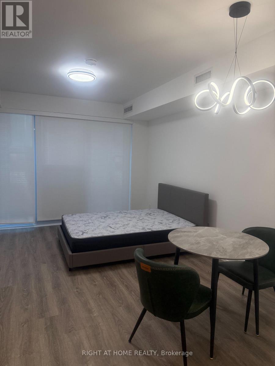 709 - 771 Yonge Street, Toronto, Ontario  M4W 2G4 - Photo 11 - C13020896