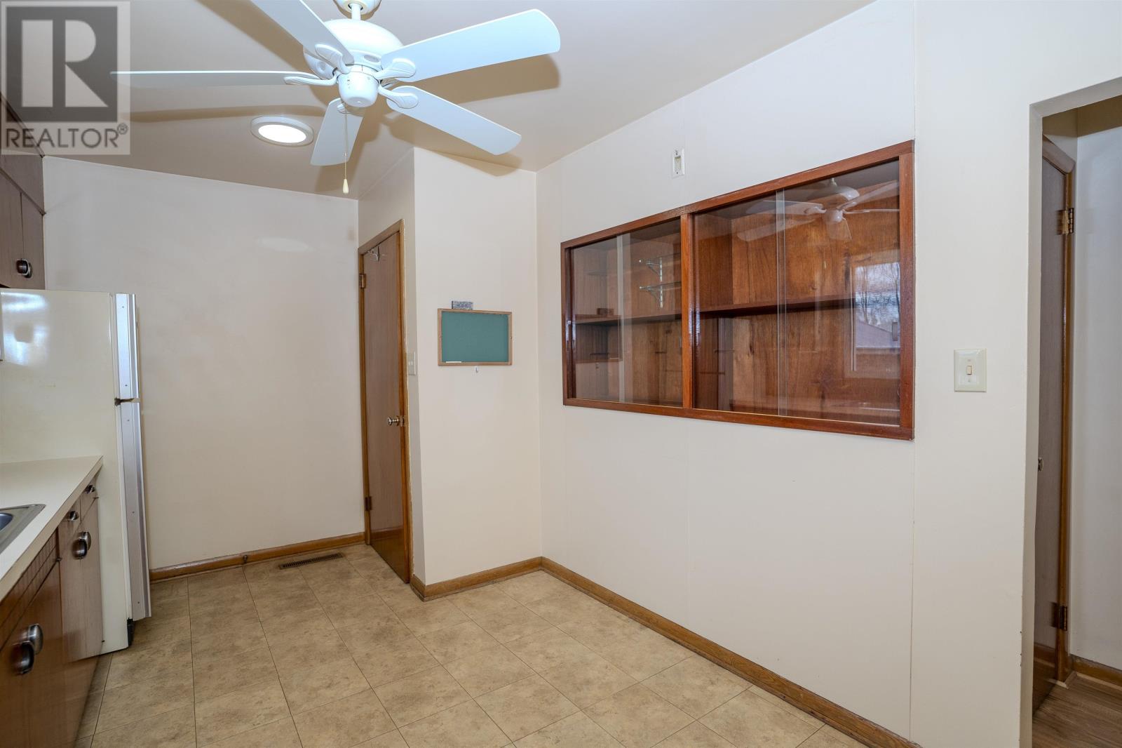 219 Moodie Street West, Thunder Bay, Ontario  P7E 5A5 - Photo 11 - TB2601005