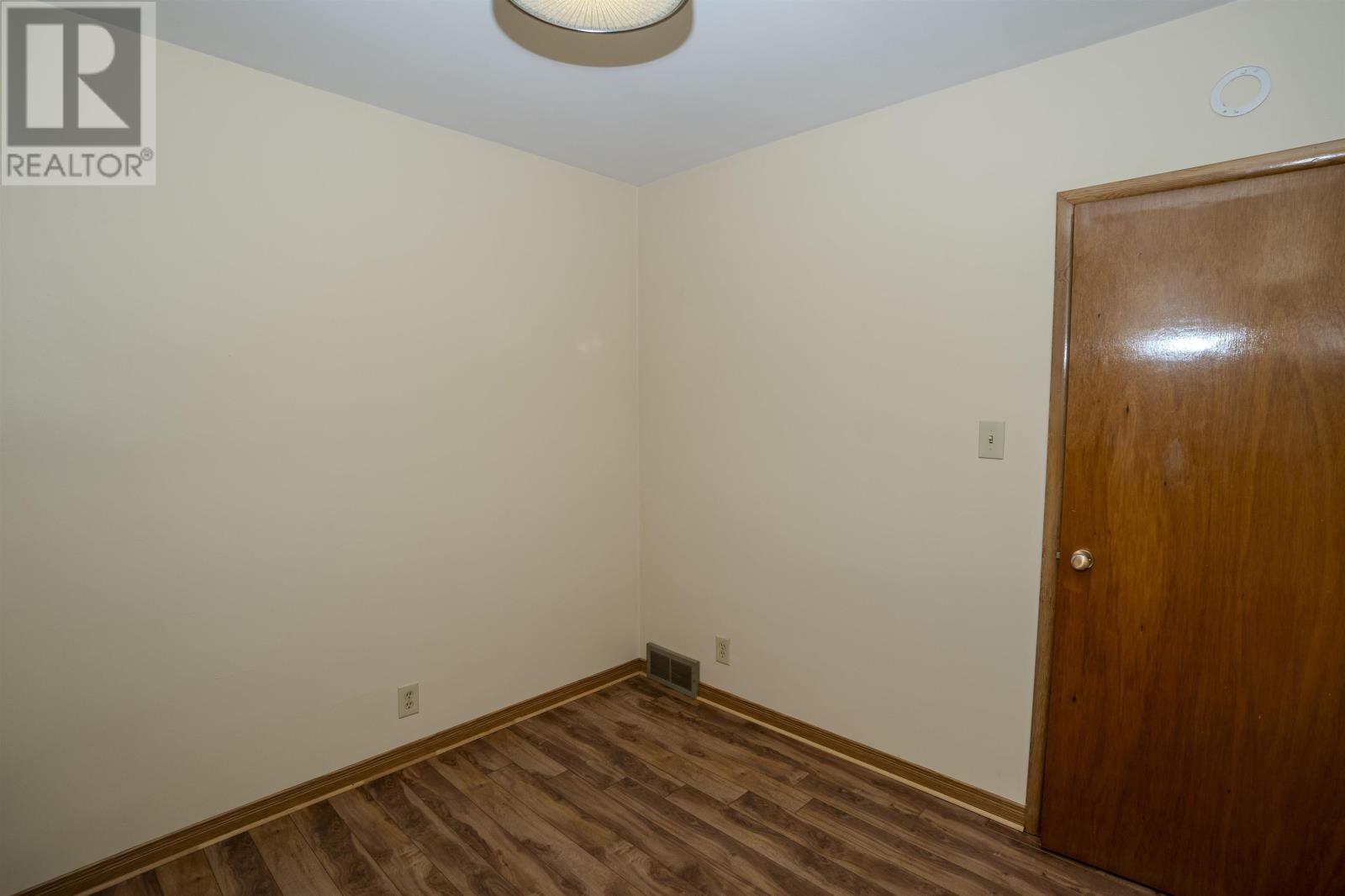 219 Moodie Street West, Thunder Bay, Ontario  P7E 5A5 - Photo 14 - TB2601005