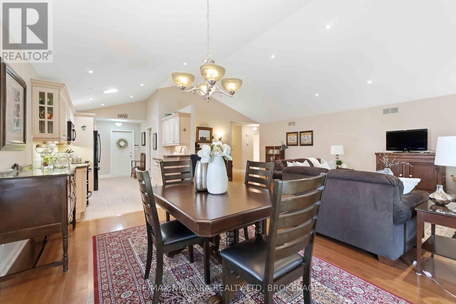 14 Nicholas Drive, St. Catharines (Rykert/vansickle), Ontario  L2S 4C2 - Photo 12 - X13118932