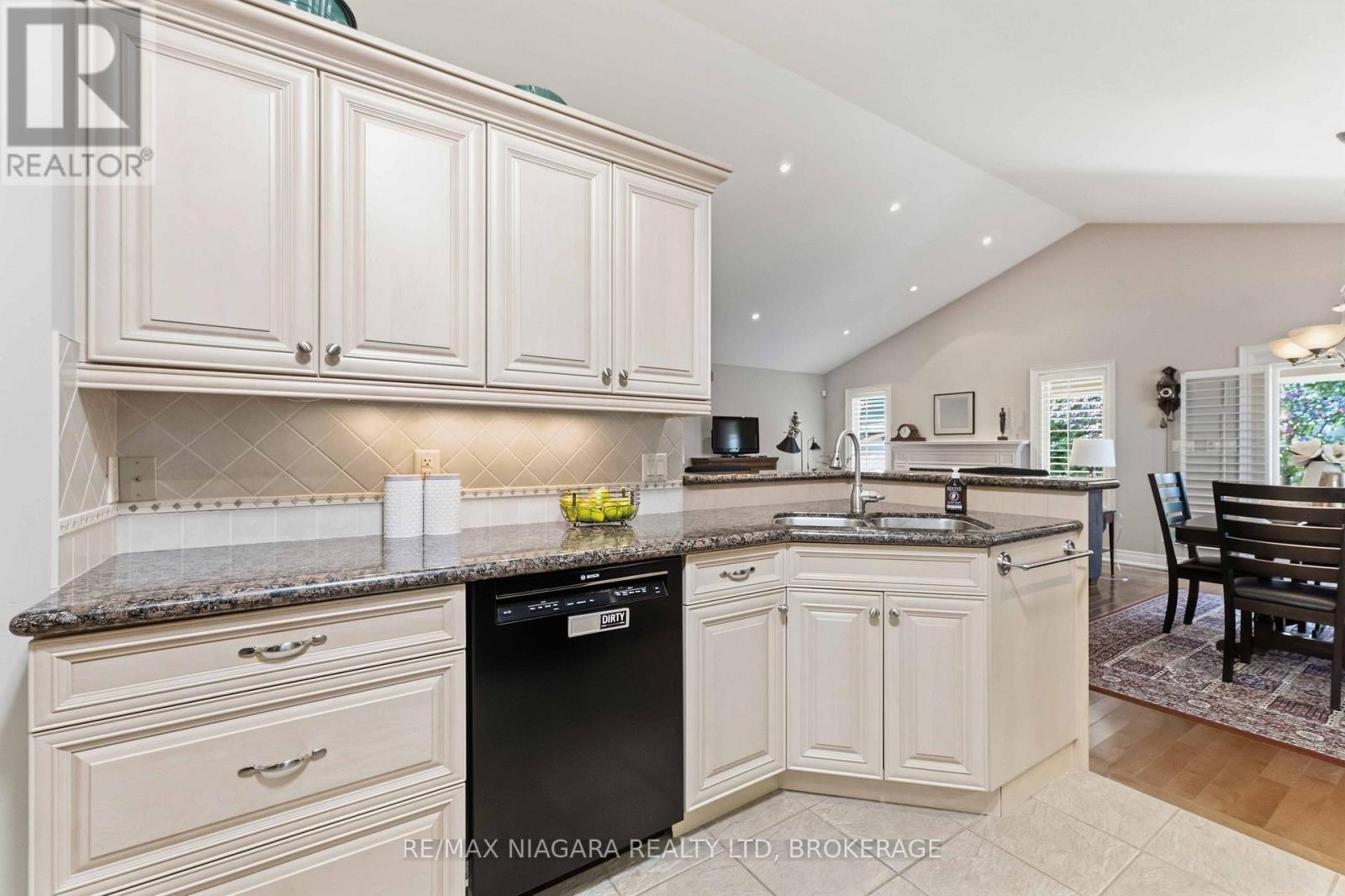 14 Nicholas Drive, St. Catharines (Rykert/vansickle), Ontario  L2S 4C2 - Photo 16 - X13118932