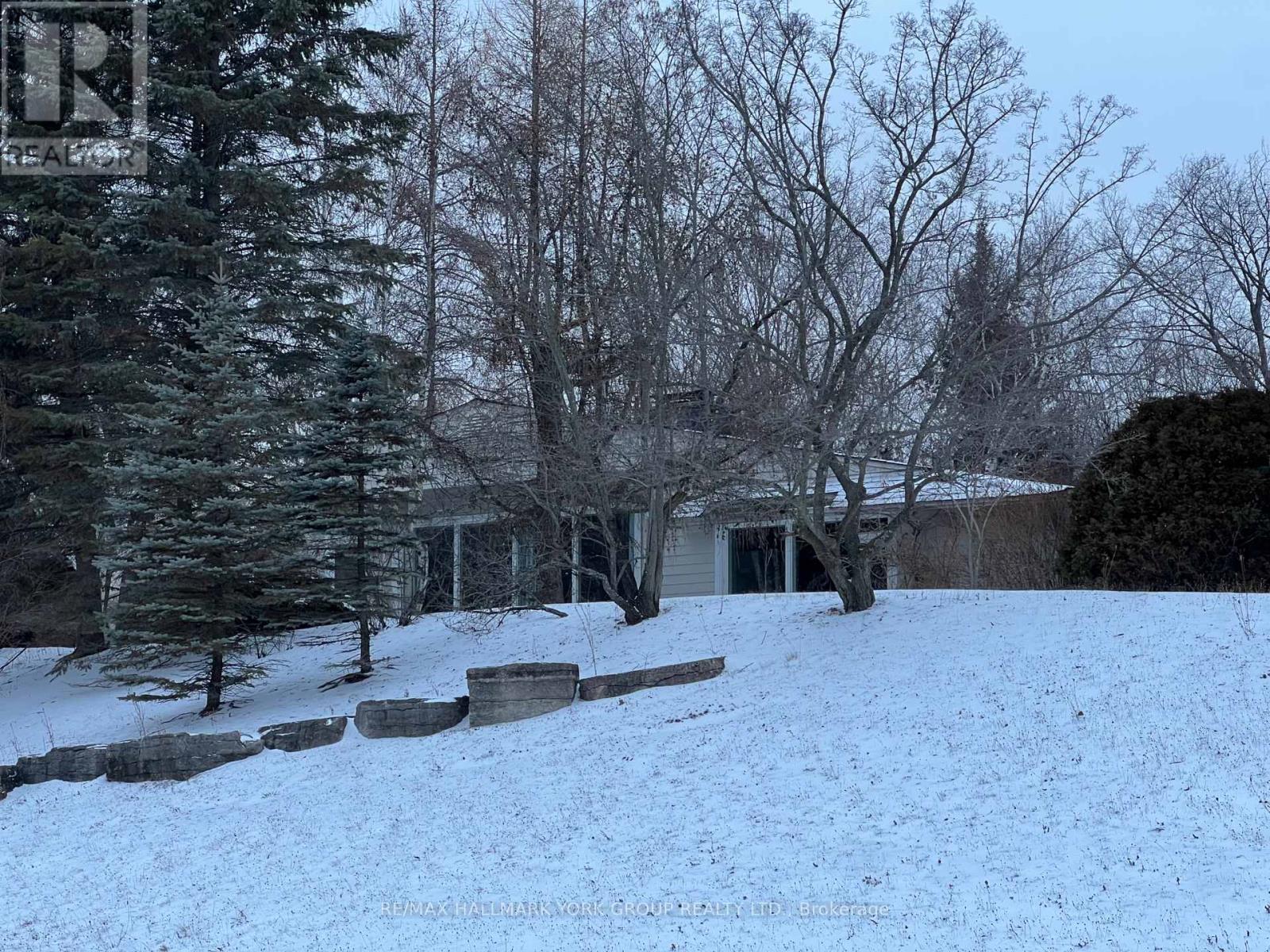 128 Brule Trail, King, Ontario  L7B 0C7 - Photo 7 - N12652260