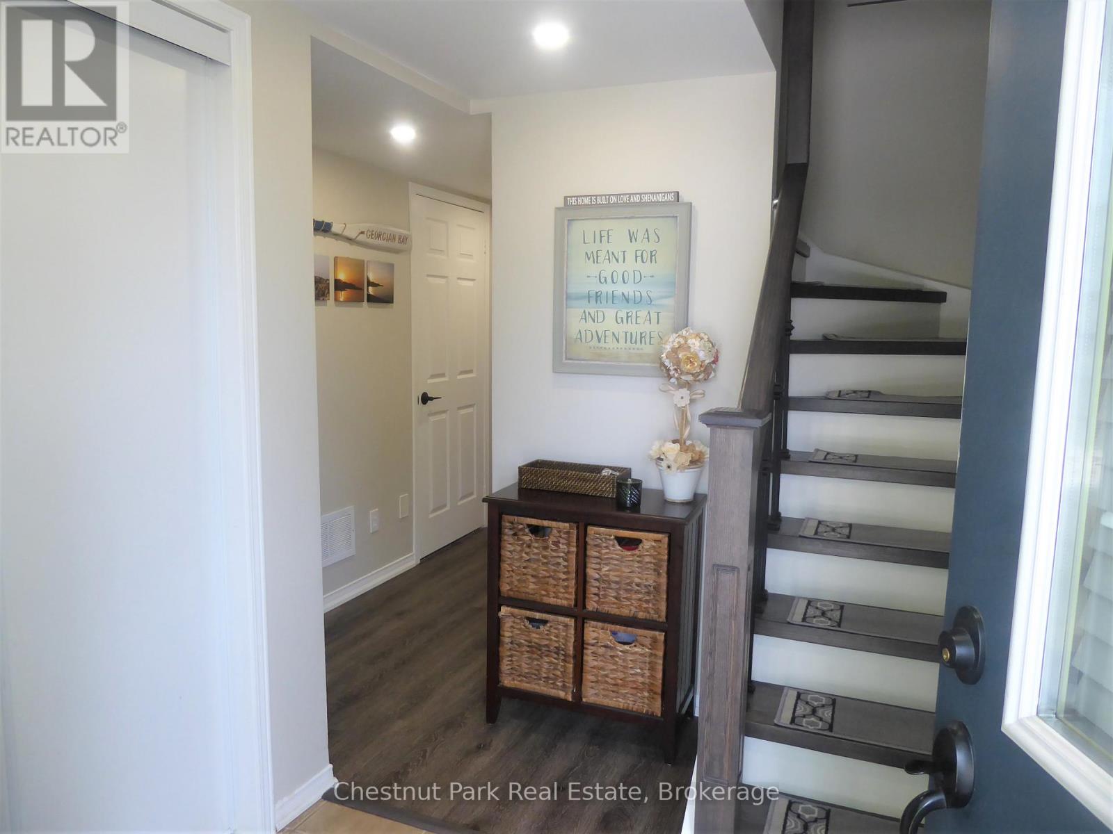 17 Valleymede Court, Collingwood, Ontario L9Y 3Y9 - Photo 4 - S13118724
