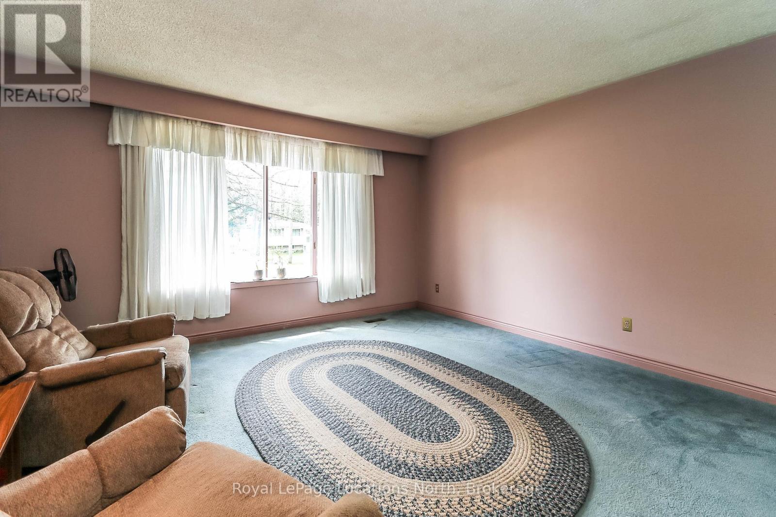 265 39th Street S, Wasaga Beach, Ontario L9Z 1S3 - Photo 16 - S13118970