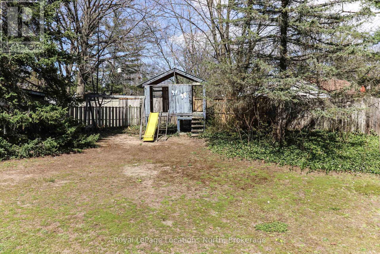 265 39th Street S, Wasaga Beach, Ontario L9Z 1S3 - Photo 4 - S13118970
