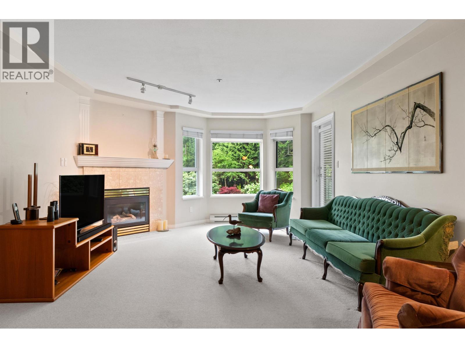 206 1283 Parkgate Avenue, North Vancouver, British Columbia  V7H 3A3 - Photo 3 - R3122791