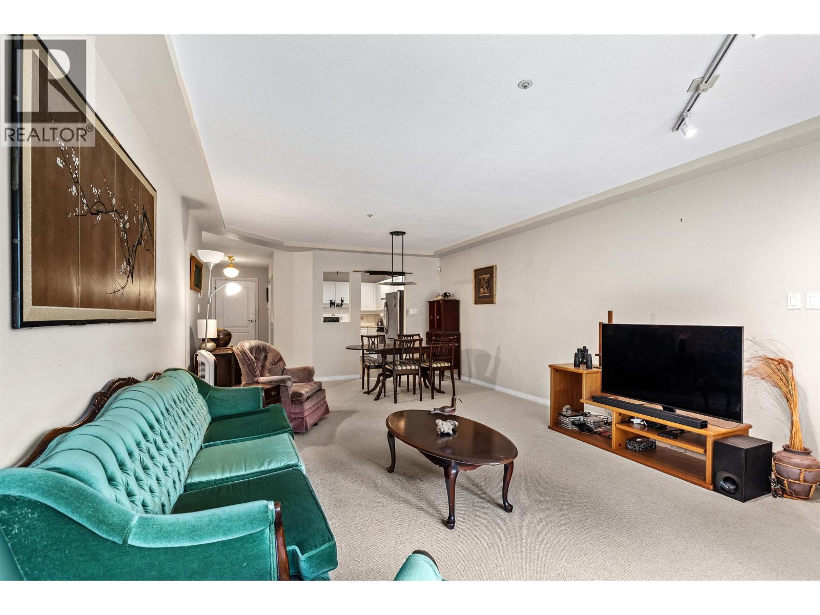 206 1283 Parkgate Avenue, North Vancouver, British Columbia  V7H 3A3 - Photo 6 - R3122791