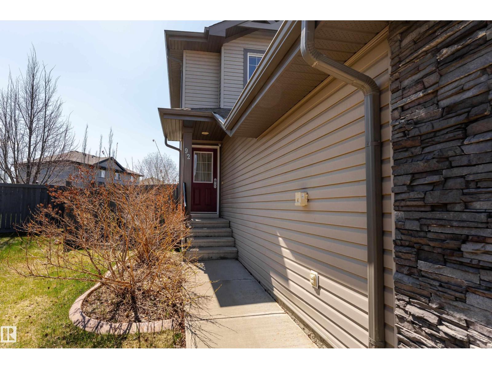 92 Calvert Wd, Fort Saskatchewan, Alberta  T8L 0C4 - Photo 2 - E4487241