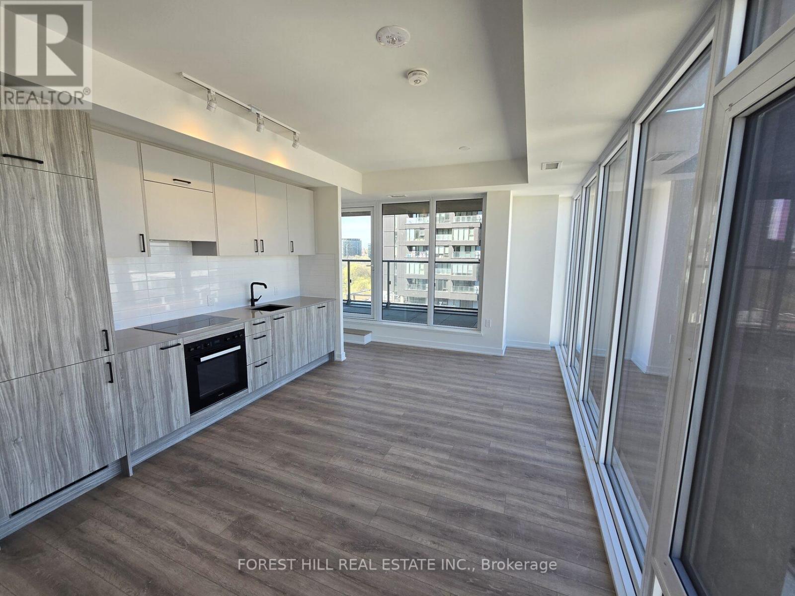 803 - 5 Quarrington Lane, Toronto, Ontario  M3C 0S5 - Photo 4 - C13118780