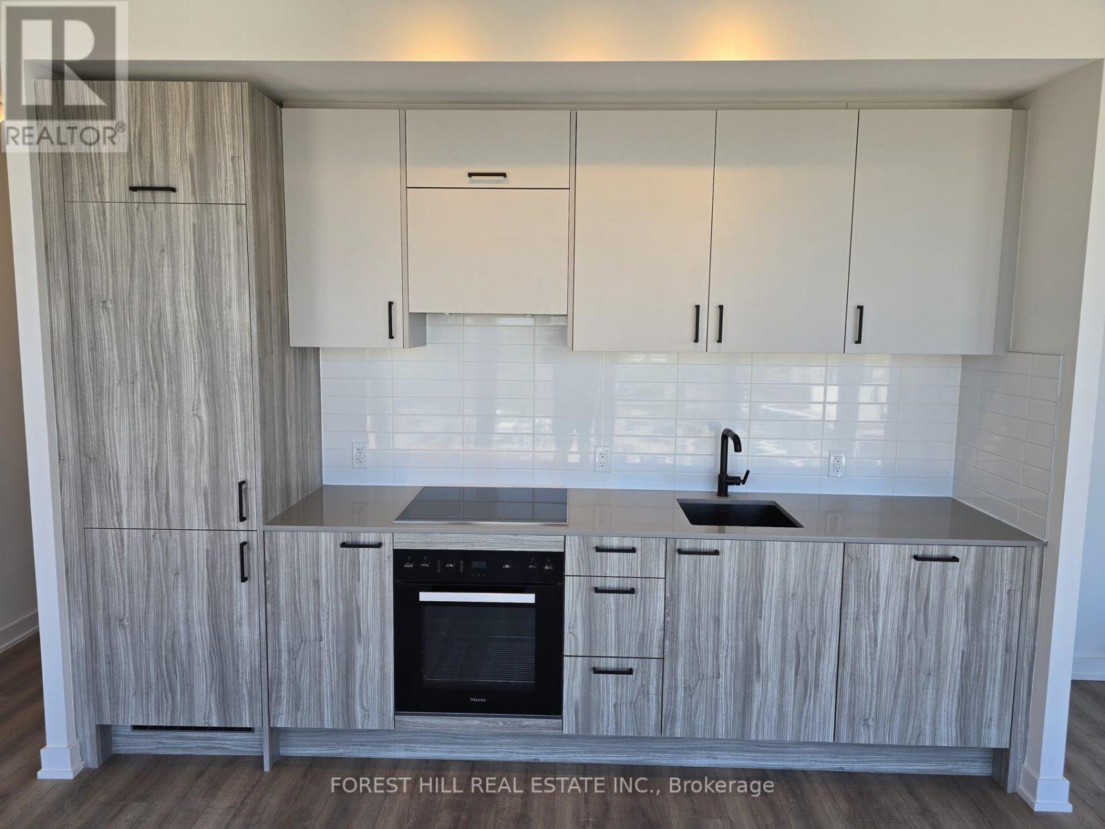 803 - 5 Quarrington Lane, Toronto, Ontario  M3C 0S5 - Photo 5 - C13118780
