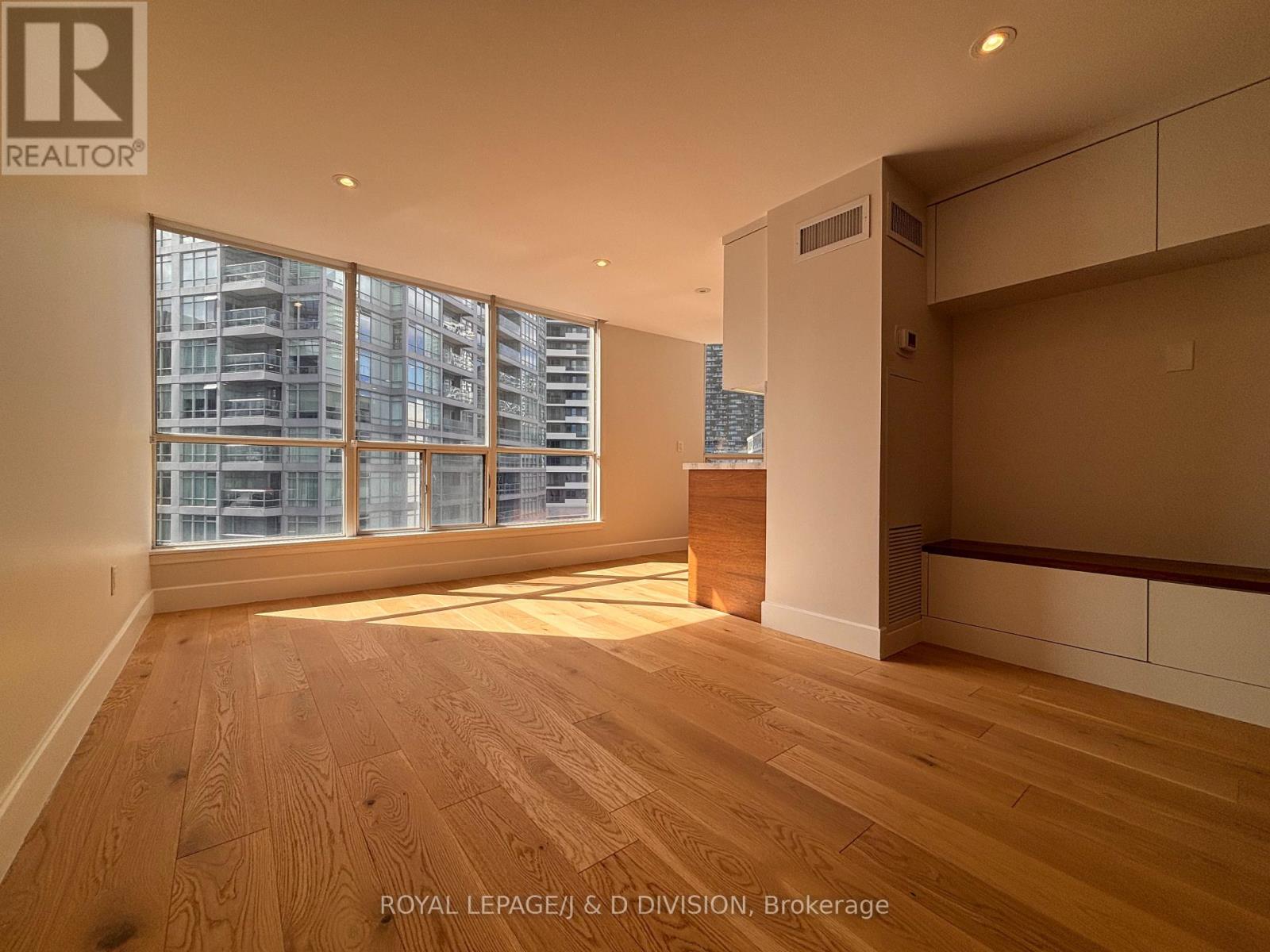 1506 - 30 Holly Street, Toronto, Ontario  M4S 3C2 - Photo 11 - C13118838