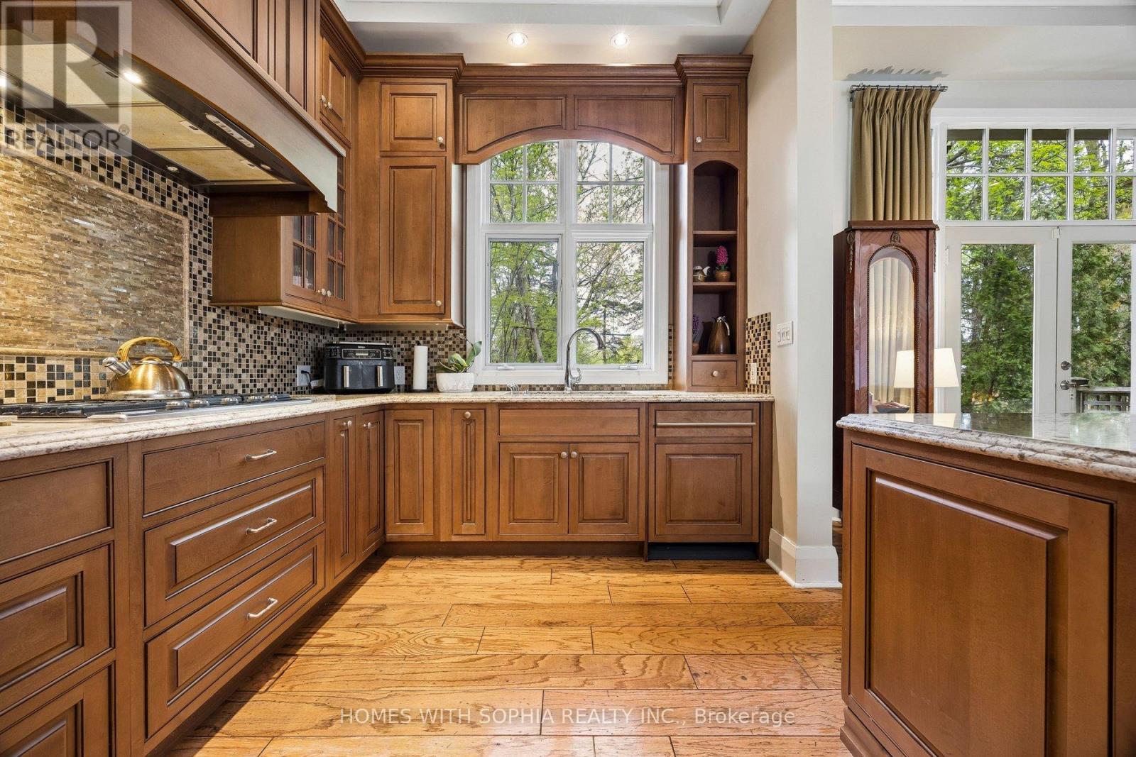162 Glenvale Boulevard, Toronto, Ontario  M4G 2W3 - Photo 19 - C13118844