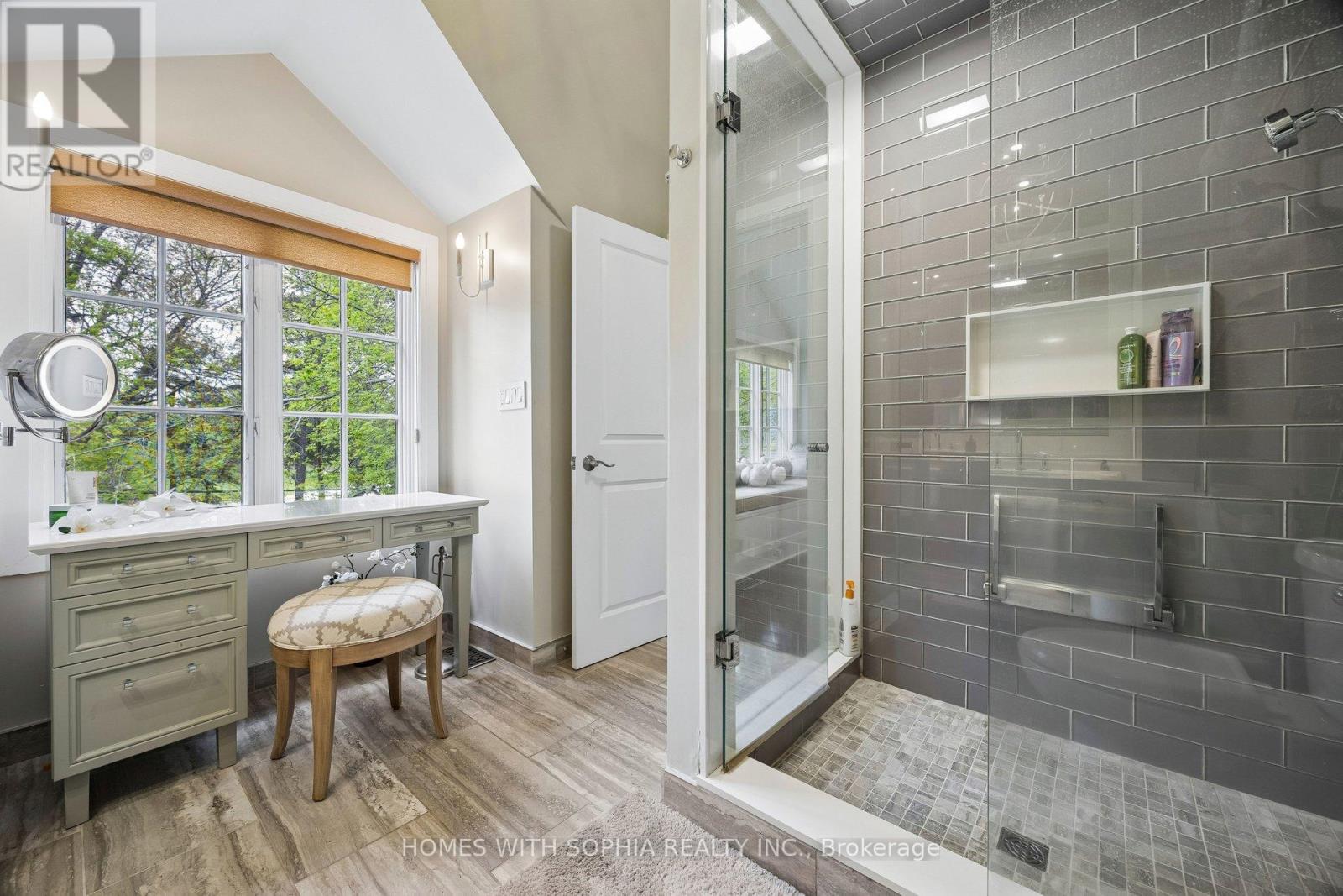 162 Glenvale Boulevard, Toronto, Ontario  M4G 2W3 - Photo 33 - C13118844