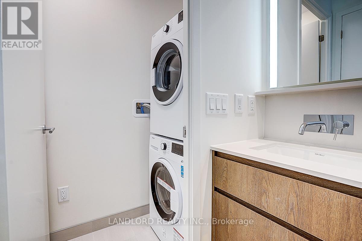 202 - 322 Dupont Street, Toronto, Ontario  M5R 0E3 - Photo 9 - C13118850