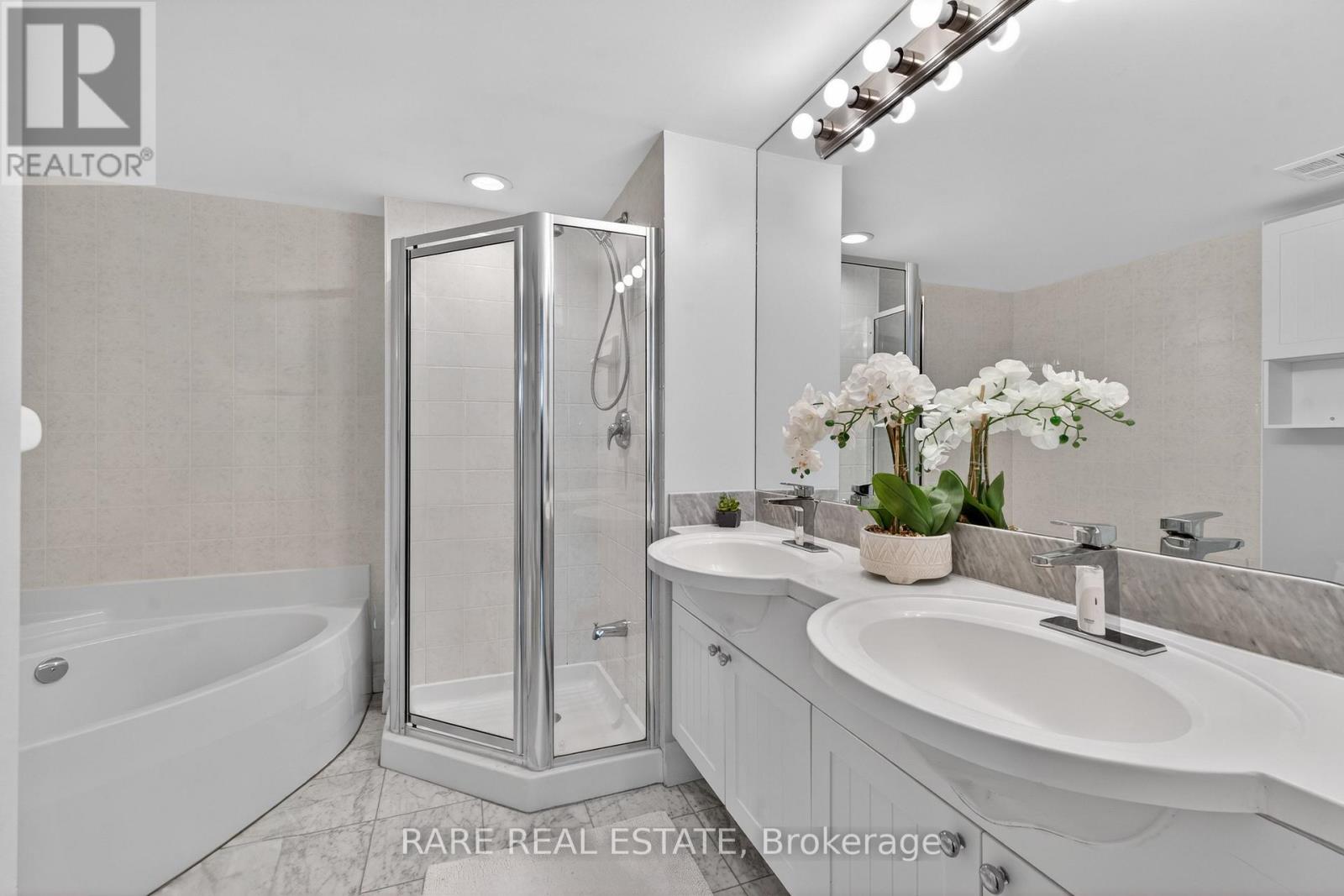 702 - 1801 Bayview Avenue, Toronto, Ontario  M4G 4K2 - Photo 9 - C13118880