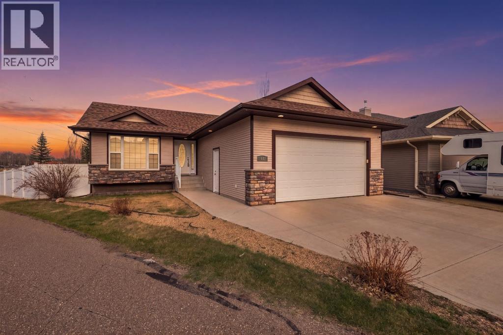 64 ISBISTER Close, Red Deer, Alberta