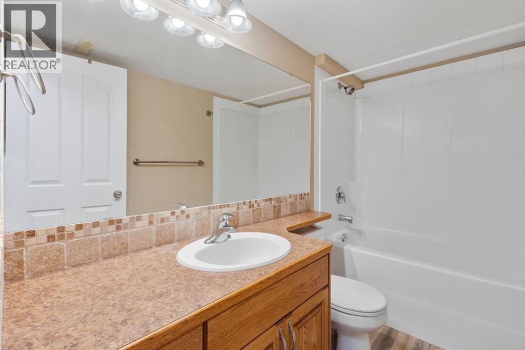 64 Isbister Close, Red Deer, Alberta  T4R 0B9 - Photo 35 - A2308863
