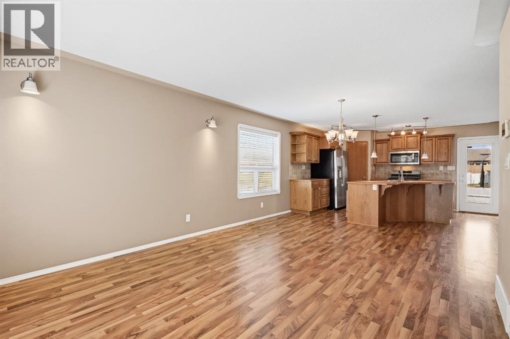 64 Isbister Close, Red Deer, Alberta  T4R 0B9 - Photo 8 - A2308863