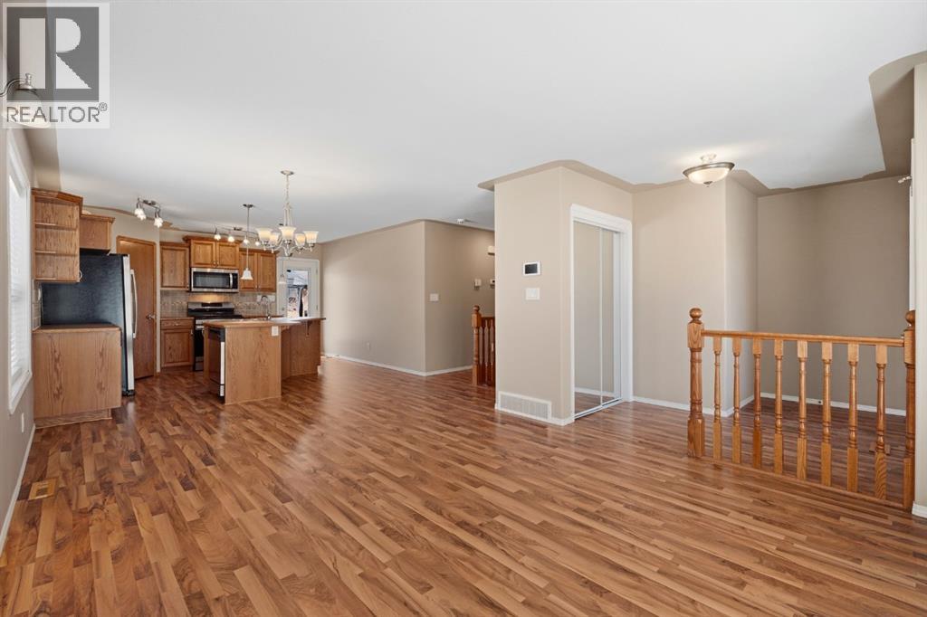 64 Isbister Close, Red Deer, Alberta  T4R 0B9 - Photo 9 - A2308863