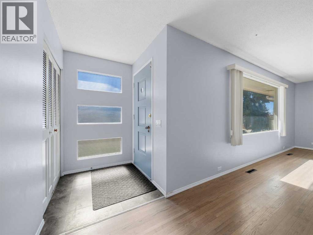 5123 Bulyea Road Nw, Calgary, Alberta  T2L 2H8 - Photo 3 - A2309215
