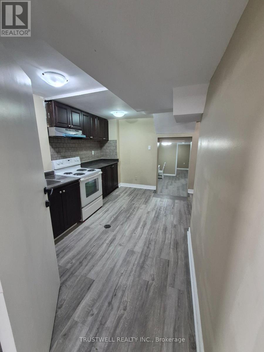 Lower - 3 Plumbrook Crescent, Toronto, Ontario  M1S 3Z9 - Photo 1 - E13118788