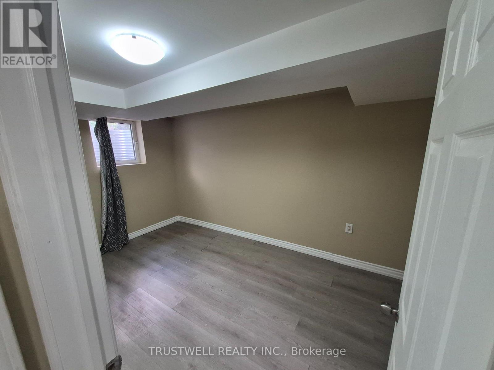 Lower - 3 Plumbrook Crescent, Toronto, Ontario  M1S 3Z9 - Photo 5 - E13118788