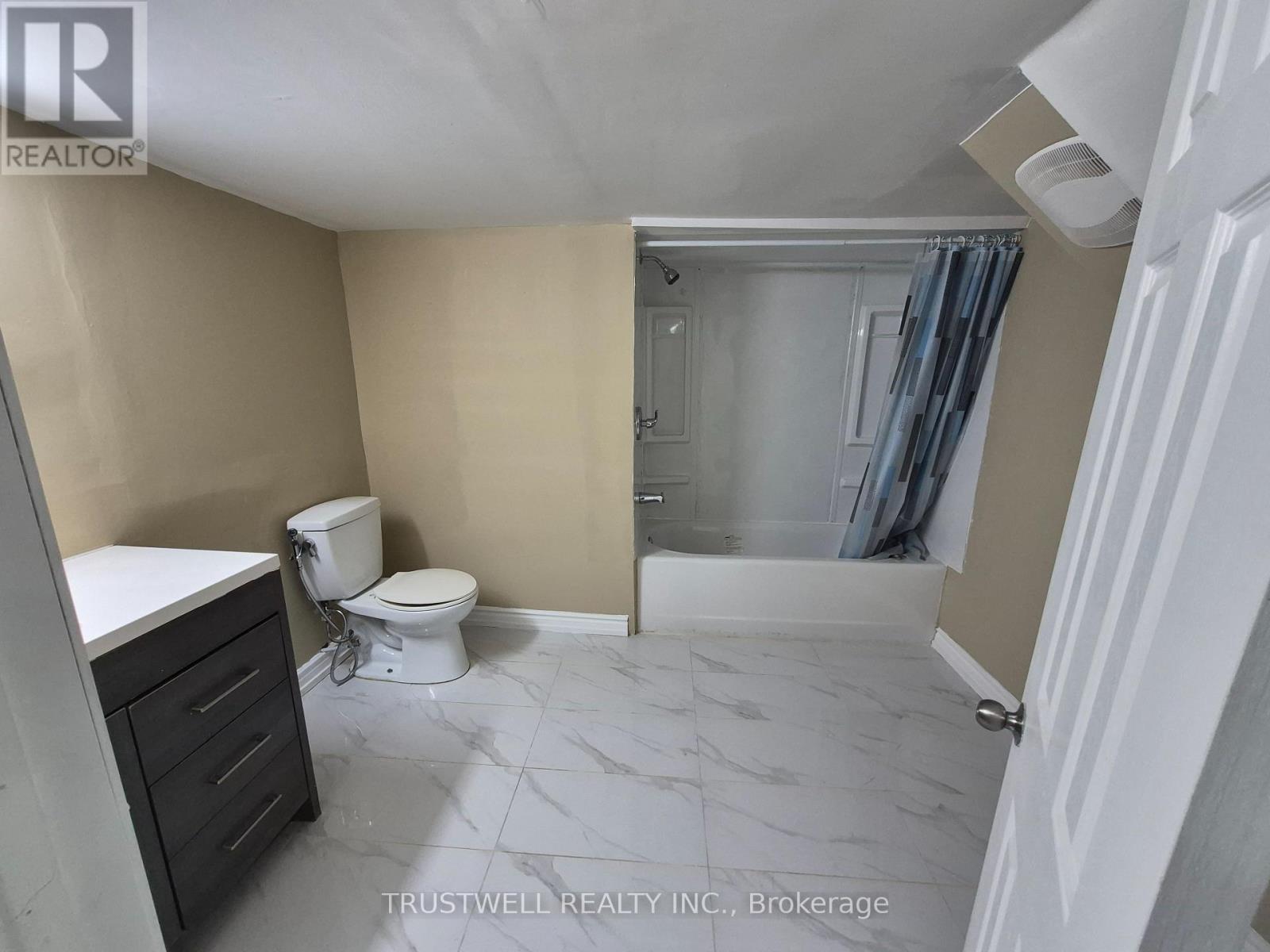 Lower - 3 Plumbrook Crescent, Toronto, Ontario  M1S 3Z9 - Photo 6 - E13118788