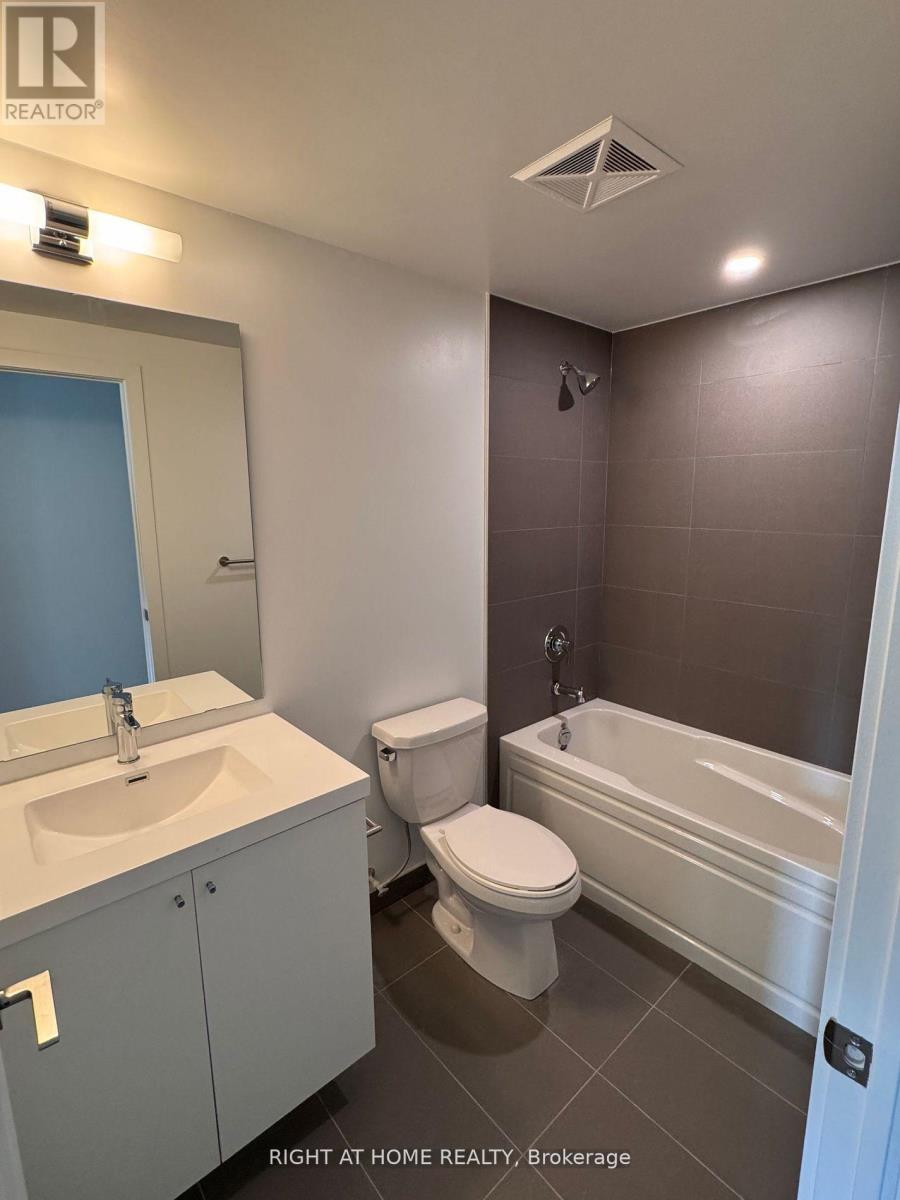 1015 - 2545 Simcoe Street N, Oshawa, Ontario  L1L 0W3 - Photo 14 - E13118866