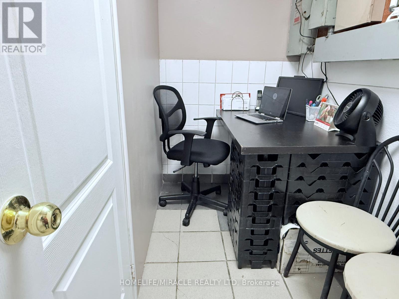 1335 Simcoe Street N, Oshawa, Ontario  L1G 4X1 - Photo 15 - E13118874