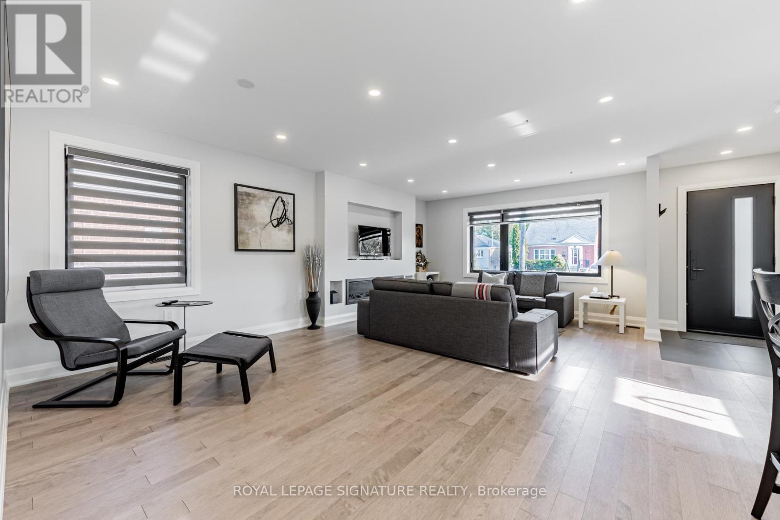 16 Boem Avenue, Toronto, Ontario  M1R 3T1 - Photo 10 - E13118884