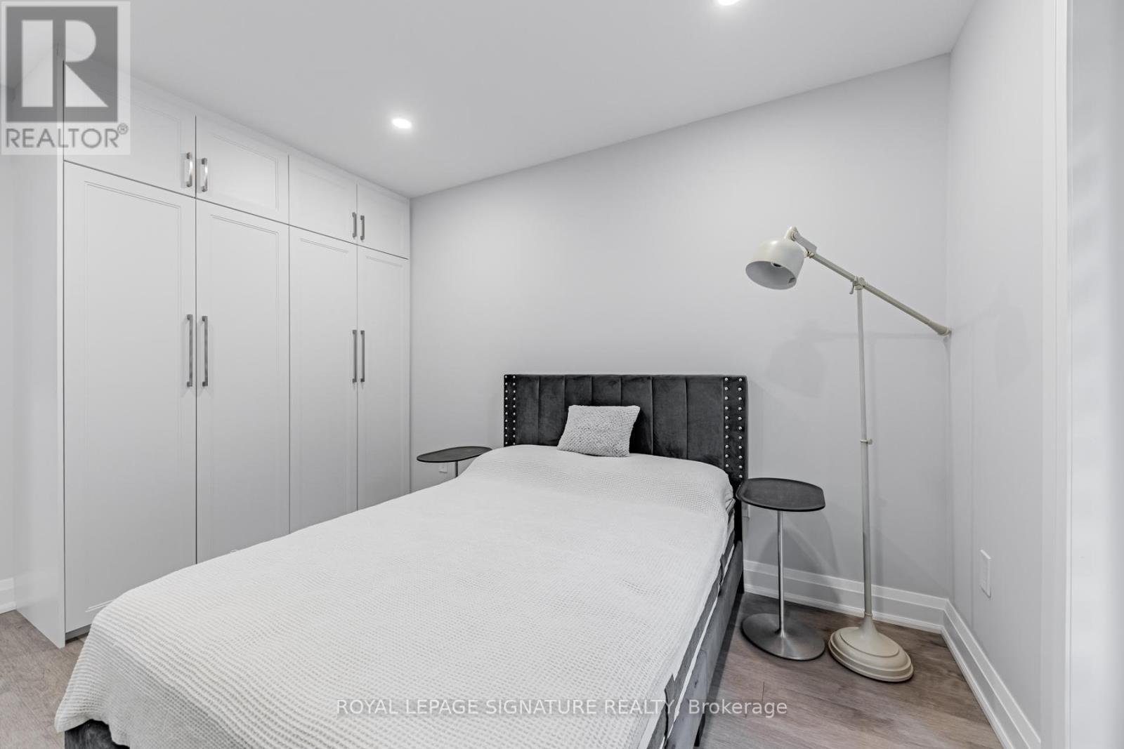 16 Boem Avenue, Toronto, Ontario  M1R 3T1 - Photo 23 - E13118884