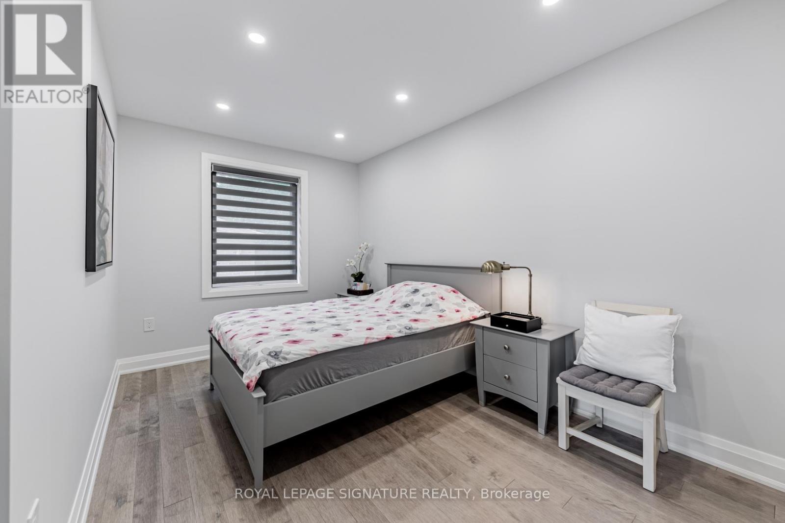 16 Boem Avenue, Toronto, Ontario  M1R 3T1 - Photo 26 - E13118884