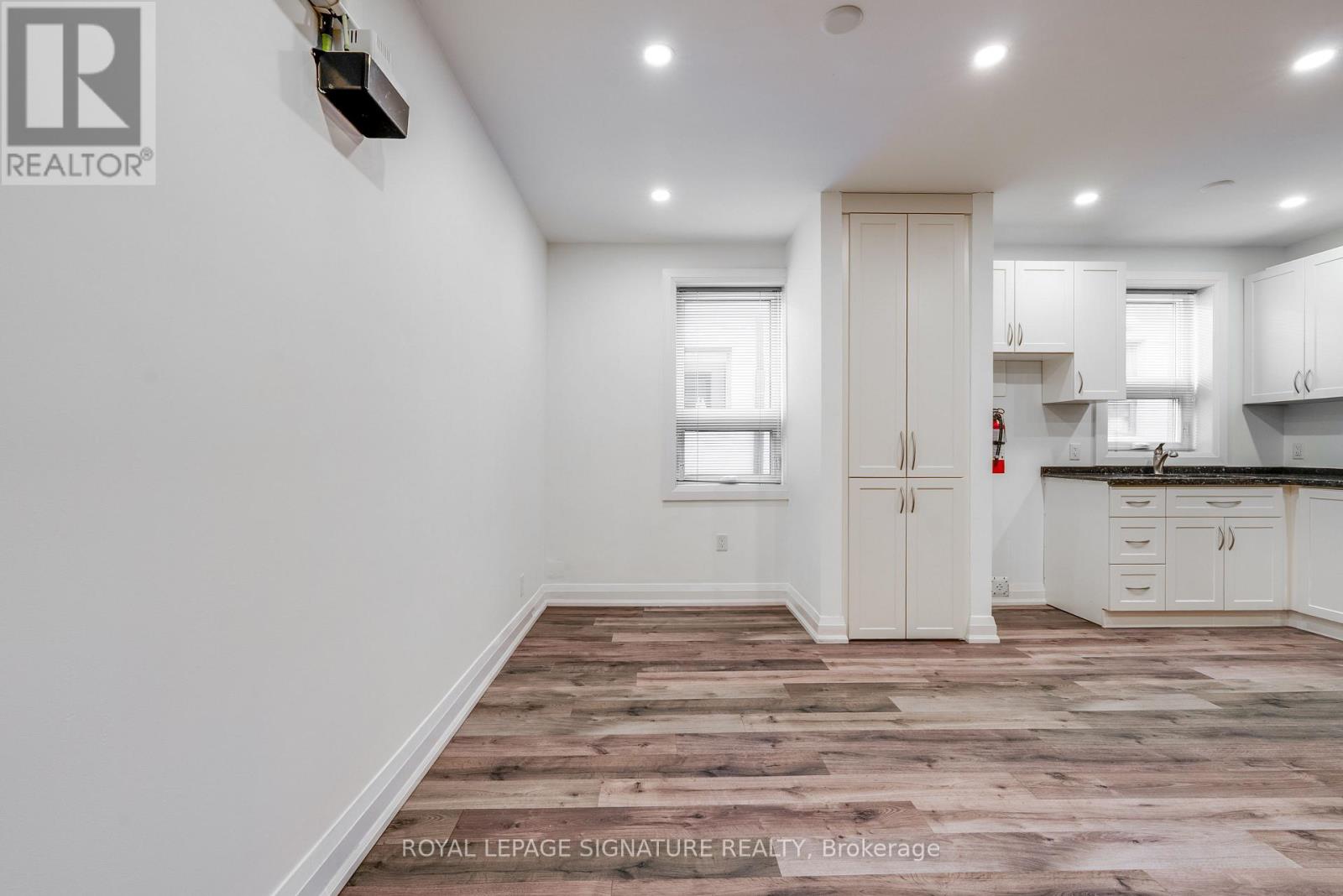 2 - 421 Danforth Avenue, Toronto, Ontario  M4K 1P1 - Photo 5 - E13118914