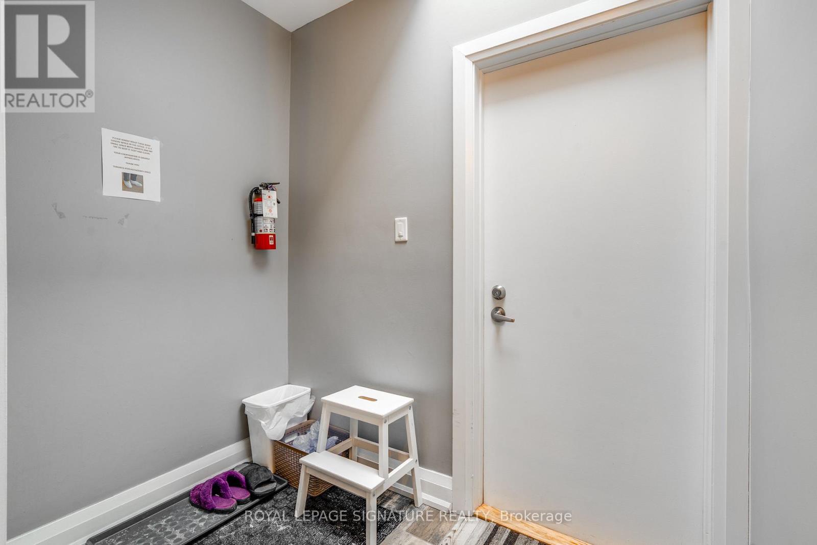 2 - 421 Danforth Avenue, Toronto, Ontario  M4K 1P1 - Photo 9 - E13118914