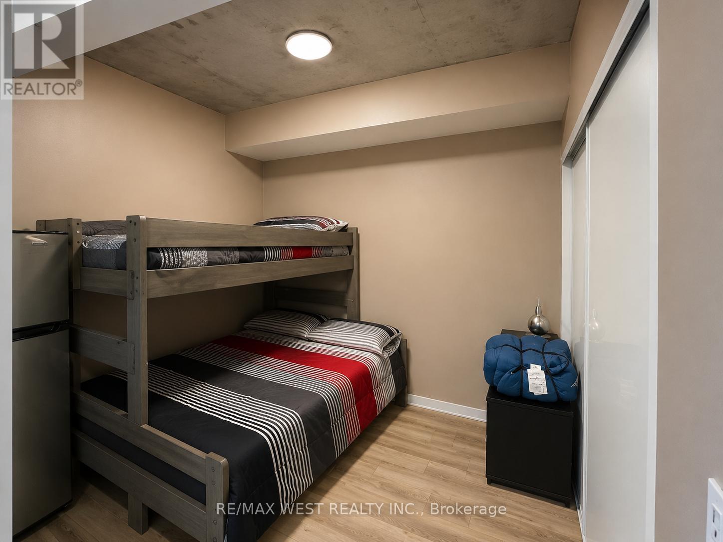 607 - 30 Baseball Place, Toronto, Ontario  M6N 2N7 - Photo 6 - E13118984