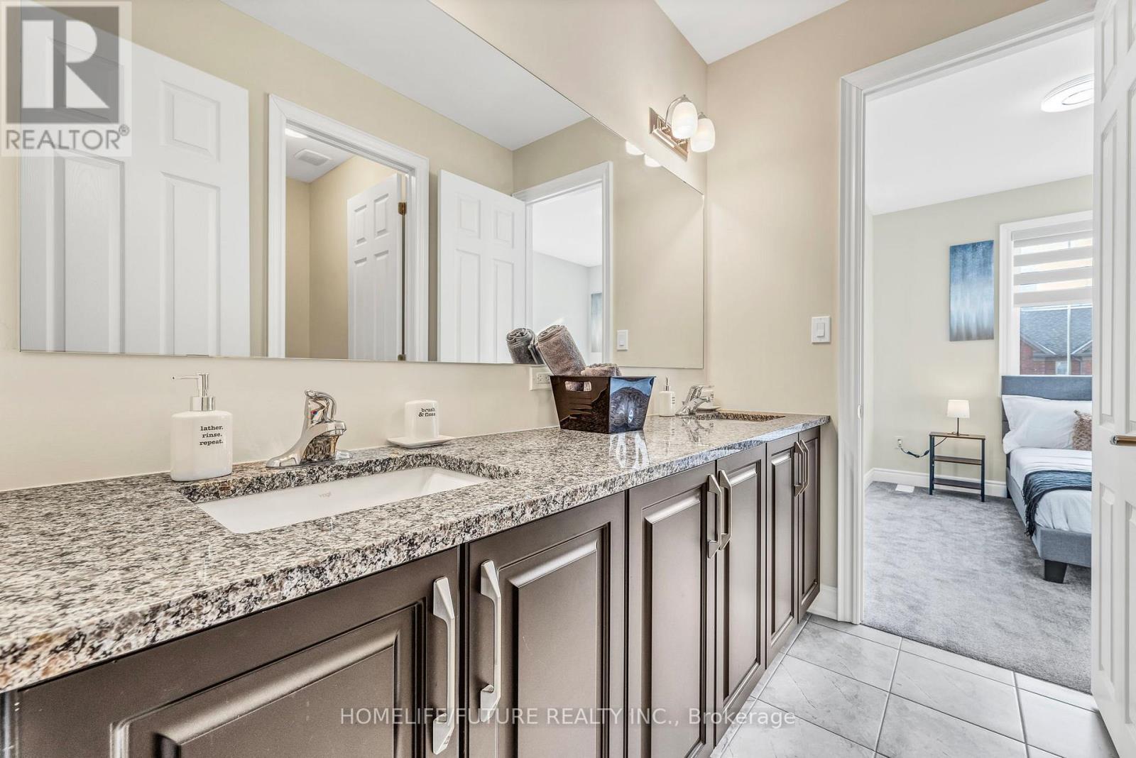 144 Auckland Drive, Whitby, Ontario  L1P 0J2 - Photo 11 - E13118996