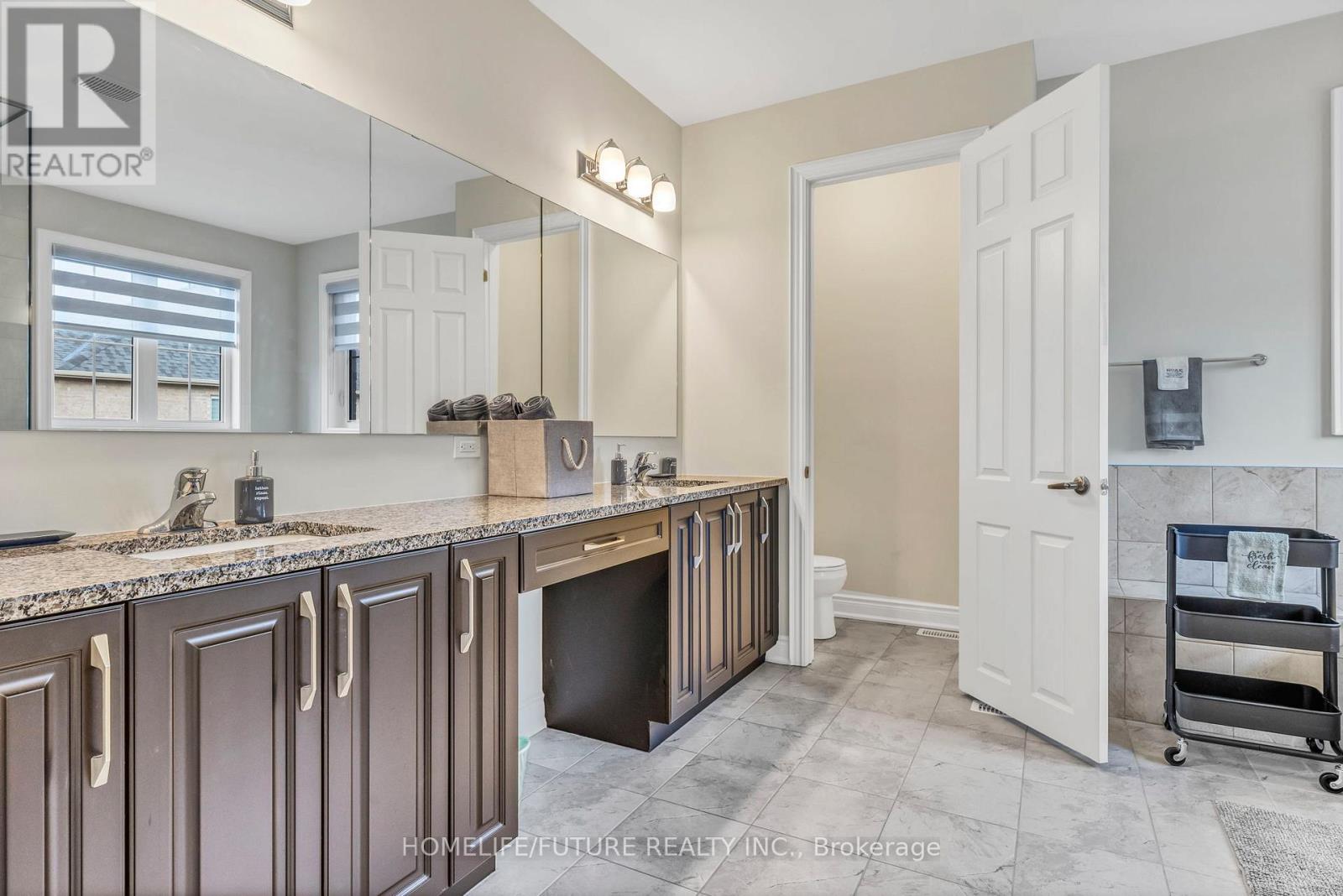 144 Auckland Drive, Whitby, Ontario  L1P 0J2 - Photo 16 - E13118996