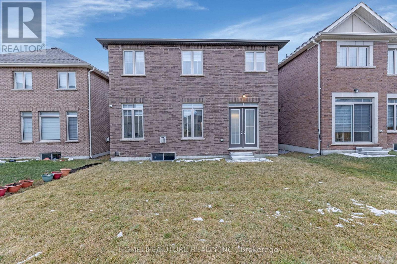 144 Auckland Drive, Whitby, Ontario  L1P 0J2 - Photo 4 - E13118996