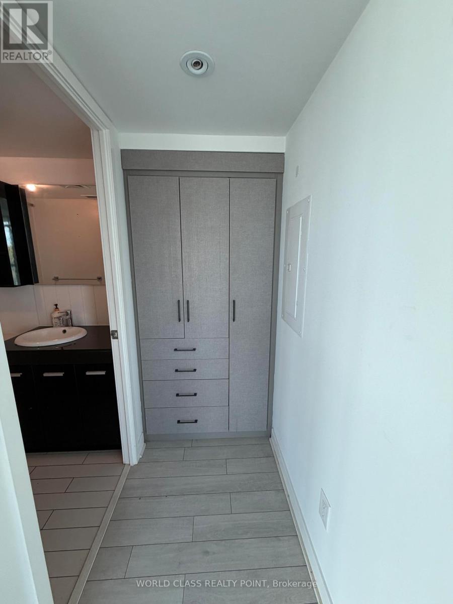 611 - 33 Singer Court, Toronto, Ontario  M2K 0B4 - Photo 32 - C12916480